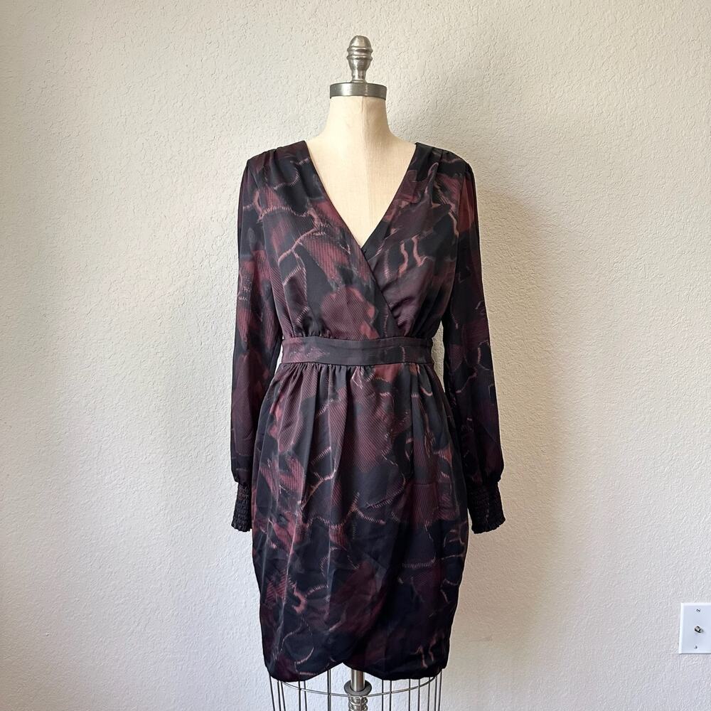 ALLISON JOY EVEREVE Sascha Surplice Mini Dress Black Red Abstract NWT